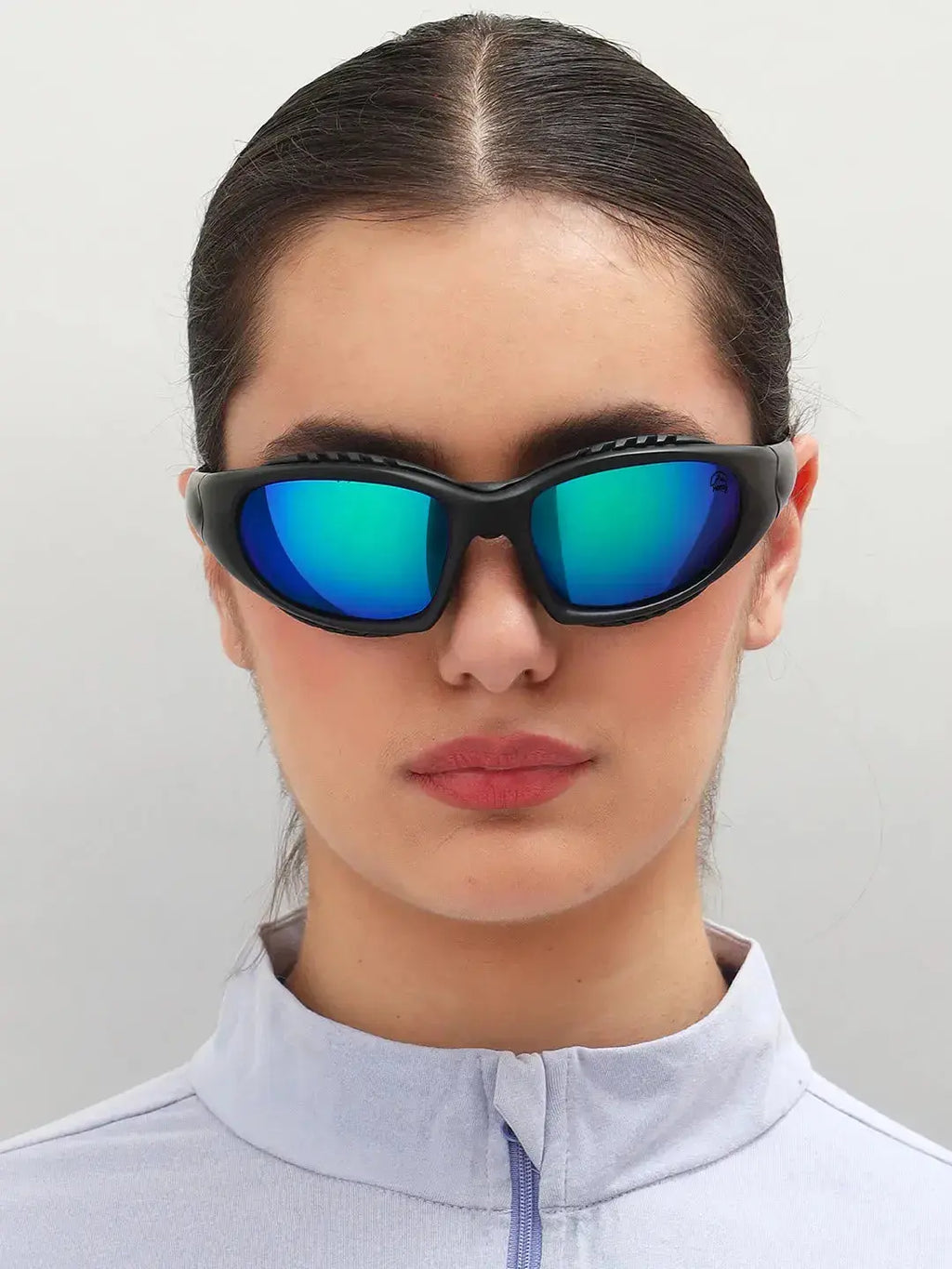 https://cdn.shopify.com/s/files/1/0518/1872/5569/files/01-03-2025--kristina00216.webp?v=1772636870