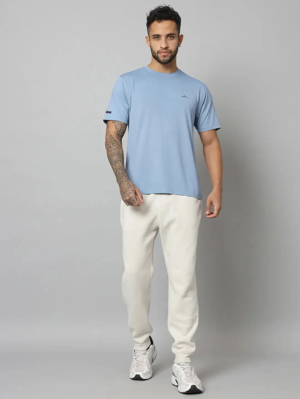 https://cdn.shopify.com/s/files/1/0518/1872/5569/files/14-11-2023_douglas14692.webp?v=1774862334