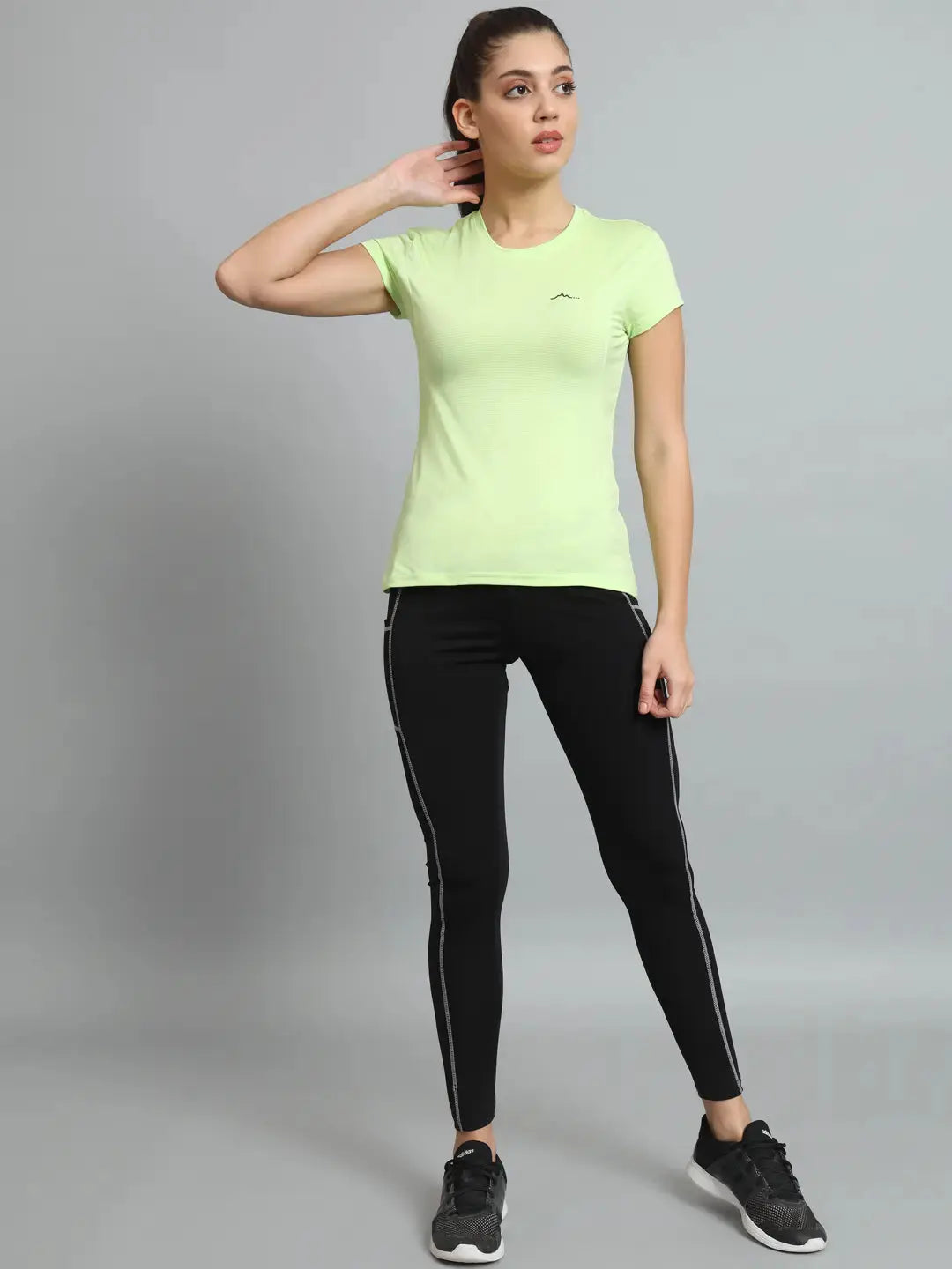 https://cdn.shopify.com/s/files/1/0518/1872/5569/files/16-11-2023_ashley17371.webp?v=1772698420