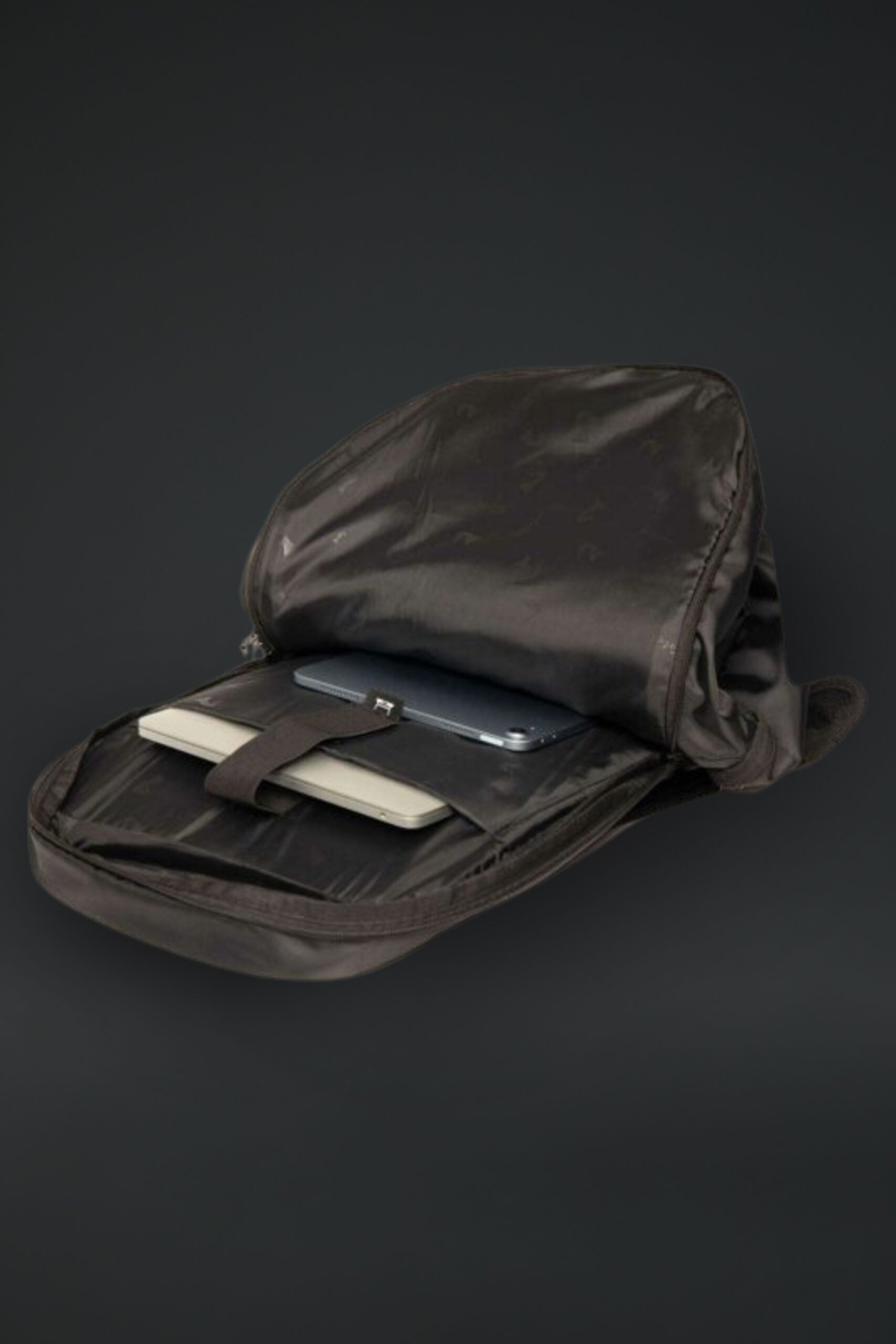 Adventure Worx Rastaa Day Pack Backpack â€“ 32L