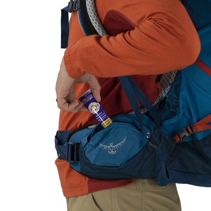 https://www.osprey.com/media/catalog/product/cache/b2f1ce2dfe10d3d31bf2056bf6e0d10f/A/t/AtmosAGLT65_S23_Detail1_NightShiftScoriaBlue-resized.jpg
