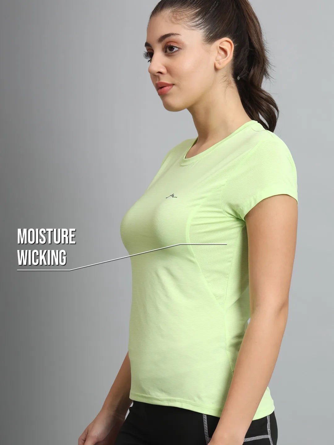 https://cdn.shopify.com/s/files/1/0518/1872/5569/files/Moisture_wicking_31c976d4-6476-4143-839f-3014d8d97a4b.webp?v=1771423715