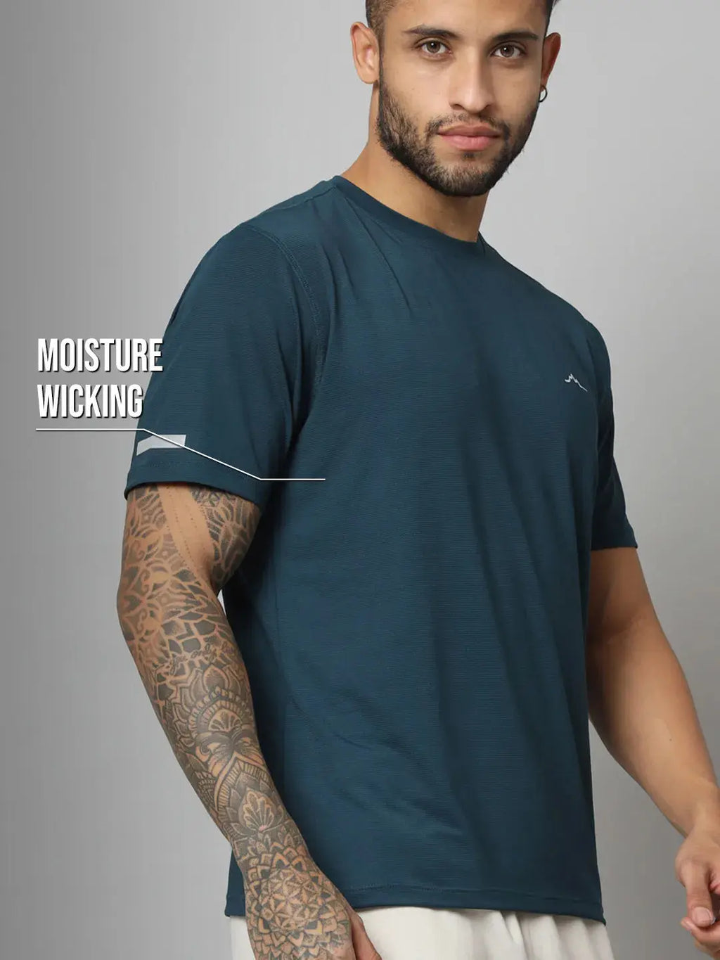 https://cdn.shopify.com/s/files/1/0518/1872/5569/files/Moisture_wicking_6eac8c59-fa68-4508-b034-79bcb2549596.webp?v=1774862334