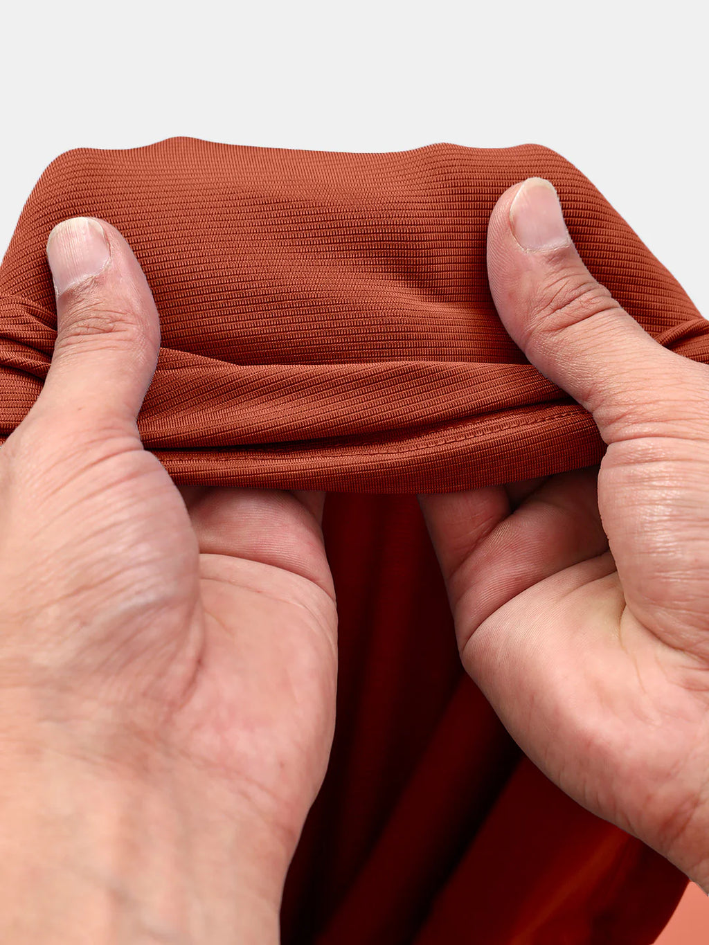 https://cdn.shopify.com/s/files/1/0518/1872/5569/files/Ultralight_Lng_Sleeve_-_Sunset_7.webp?v=1773225614