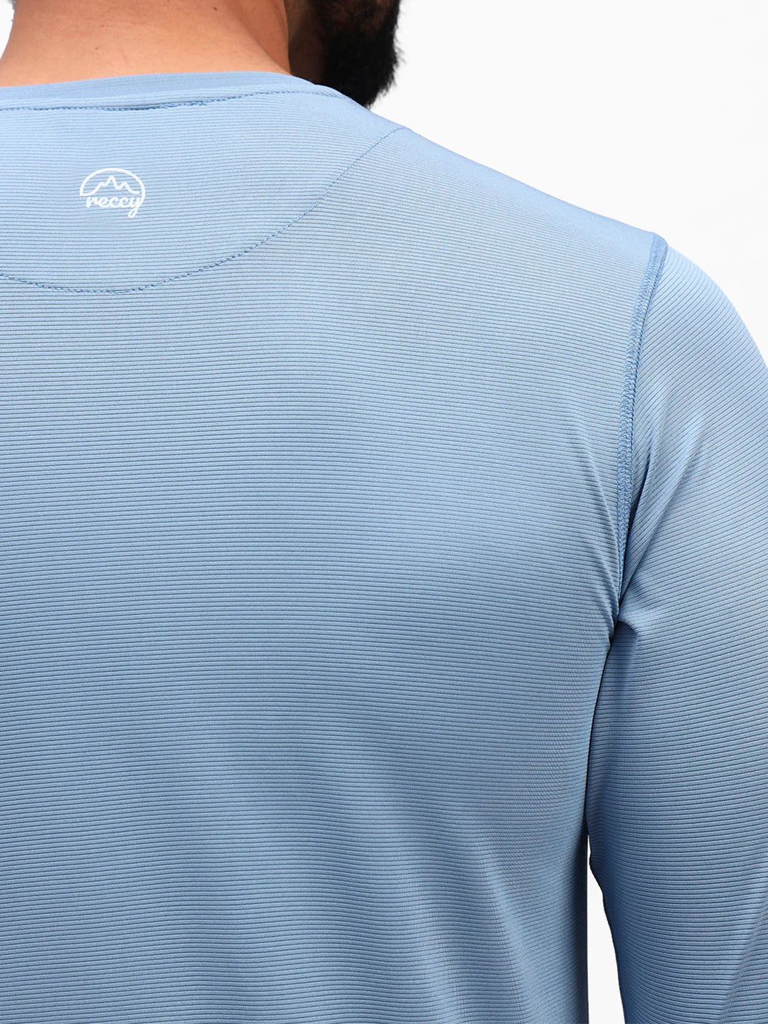 https://cdn.shopify.com/s/files/1/0518/1872/5569/files/Ultralight_Long_Sleeve_Dusk_Blue_4.webp?v=1771050910