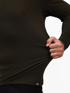 https://cdn.shopify.com/s/files/1/0518/1872/5569/files/Ultralight_Long_Sleeve_Olive_3.webp?v=1771057689