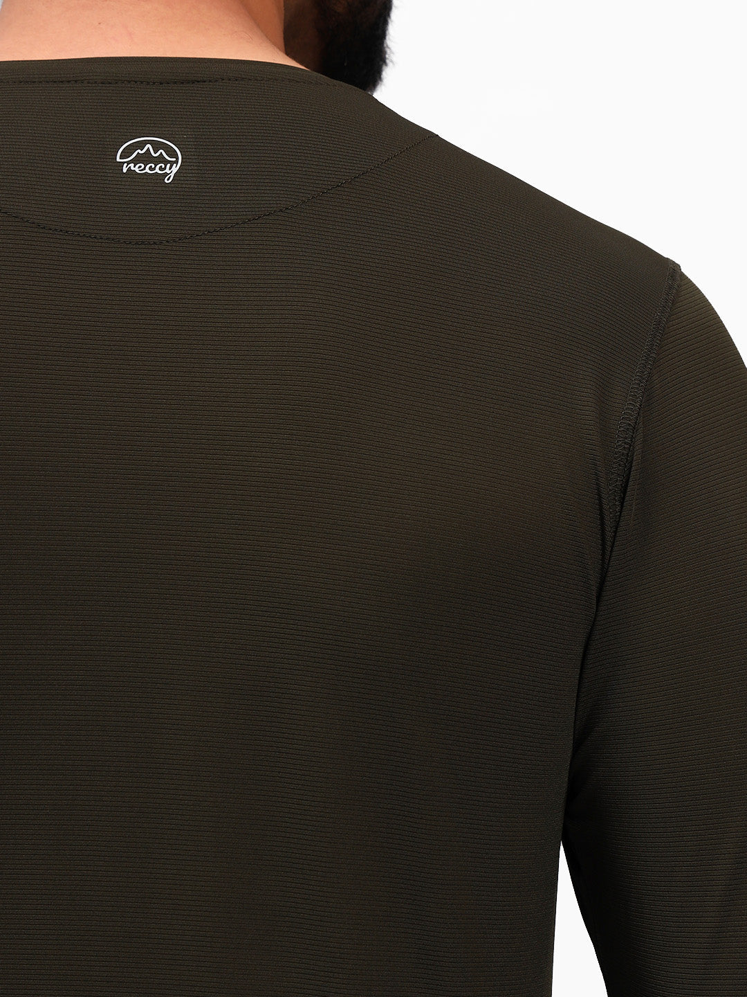 https://cdn.shopify.com/s/files/1/0518/1872/5569/files/Ultralight_Long_Sleeve_Olive_5.webp?v=1771057689
