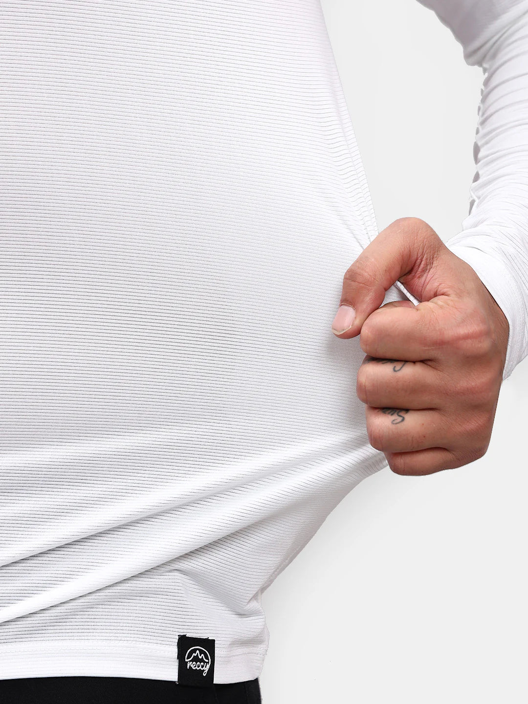 https://cdn.shopify.com/s/files/1/0518/1872/5569/files/Ultralight_Long_Sleeve_White_3.webp?v=1771057689
